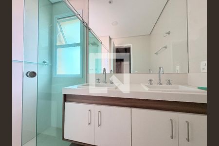 Banheiro da Suíte 1 de apartamento à venda com 3 quartos, 144m² em Centro, Jundiaí