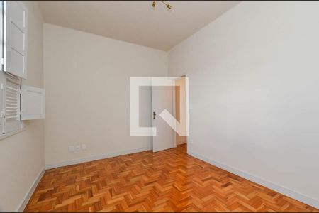 Quarto 1 de casa para alugar com 2 quartos, 80m² em Carlos Prates, Belo Horizonte