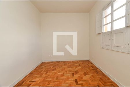 Quarto 1 de casa para alugar com 2 quartos, 80m² em Carlos Prates, Belo Horizonte