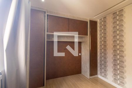 Quarto 1 de apartamento para alugar com 2 quartos, 54m² em Pinheirinho, Curitiba