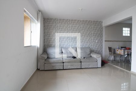 Sala de casa à venda com 4 quartos, 200m² em Vila Ré, São Paulo