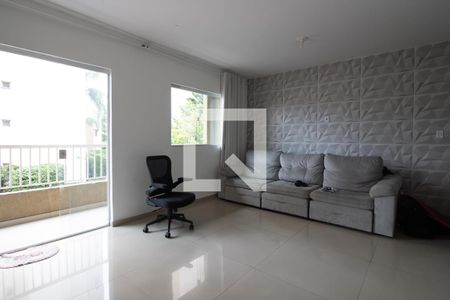 Sala de casa à venda com 4 quartos, 200m² em Vila Ré, São Paulo