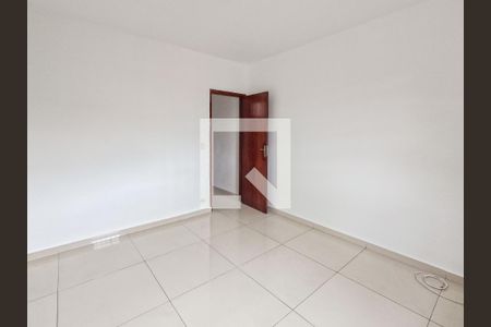 Casa para alugar com 2 quartos, 120m² em Jardim Regina, São Paulo