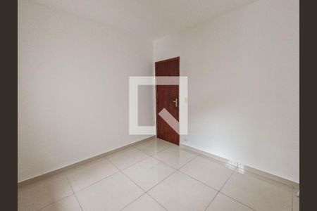 Casa para alugar com 2 quartos, 120m² em Jardim Regina, São Paulo