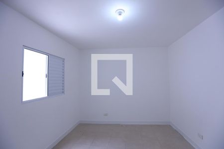 Quarto 1 de casa para alugar com 2 quartos, 100m² em Vila Picinin, São Paulo