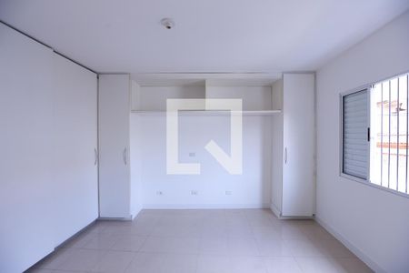 Quarto 2 de casa para alugar com 2 quartos, 100m² em Vila Picinin, São Paulo