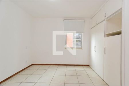 Suíte de apartamento para alugar com 2 quartos, 72m² em Funcionários, Belo Horizonte