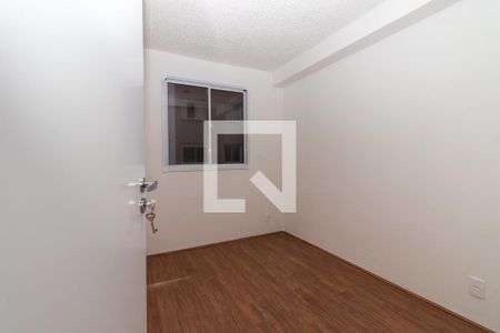 Quarto 1 de apartamento à venda com 2 quartos, 33m² em Parque Industrial Tomas Edson, São Paulo