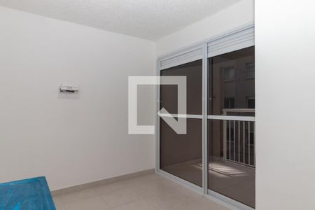 Sala de apartamento à venda com 2 quartos, 33m² em Parque Industrial Tomas Edson, São Paulo