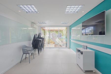 Sala de casa à venda com 2 quartos, 117m² em Jardim das Bandeiras, São Paulo