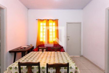 Sala de casa à venda com 3 quartos, 150m² em Vila Carrão, São Paulo