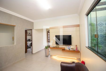 Sala de casa para alugar com 3 quartos, 248m² em Jardim Laguna, Contagem