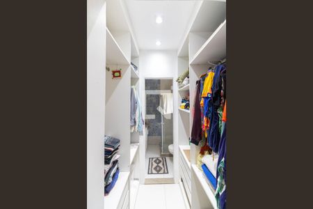 Closet do quarto 1 de casa para alugar com 4 quartos, 360m² em Guaratiba, Rio de Janeiro