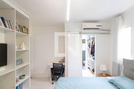 Quarto 1 de casa para alugar com 4 quartos, 360m² em Guaratiba, Rio de Janeiro