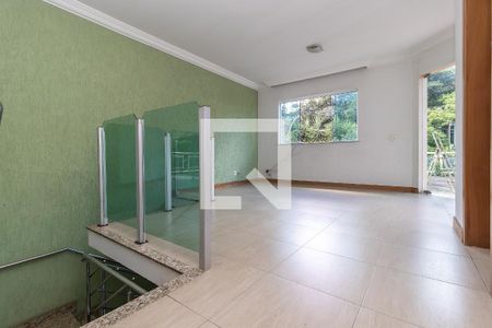 Sala 2 de casa à venda com 3 quartos, 1040m² em Bandeirantes (pampulha), Belo Horizonte