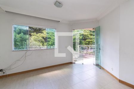 Sala 2 de casa à venda com 3 quartos, 1040m² em Bandeirantes (pampulha), Belo Horizonte