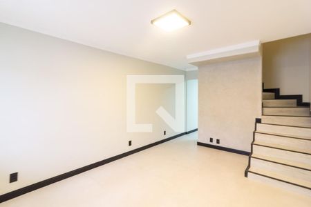 Sala de casa de condomínio à venda com 3 quartos, 110m² em Pedreira, São Paulo