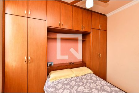Quarto 2 de apartamento para alugar com 2 quartos, 47m² em Sagrada Família, Belo Horizonte