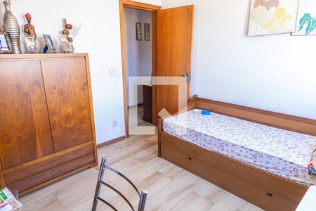 Quarto  2 de apartamento à venda com 3 quartos, 160m² em Heliópolis, Belo Horizonte