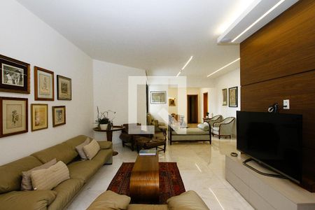 Apartamento para alugar com 3 quartos, 156m² em Belvedere, Belo Horizonte