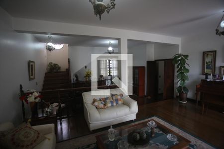 Sala de casa à venda com 4 quartos, 360m² em Alto Caiçaras, Belo Horizonte