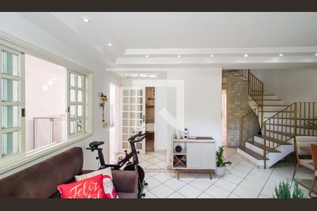 Sala  de casa de condomínio para alugar com 3 quartos, 195m² em Vila Robertina, São Paulo