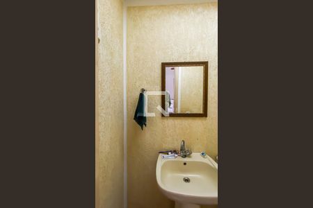 Lavabo  de casa de condomínio para alugar com 3 quartos, 195m² em Vila Robertina, São Paulo