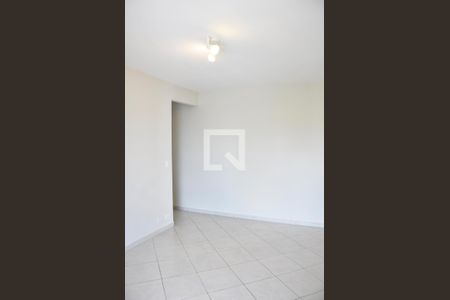 Detalhe - Sala e Sala de Jantar de apartamento à venda com 2 quartos, 63m² em Vila Mangalot, São Paulo