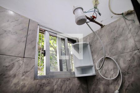 Banheiro de apartamento para alugar com 1 quarto, 32m² em Penha Circular, Rio de Janeiro