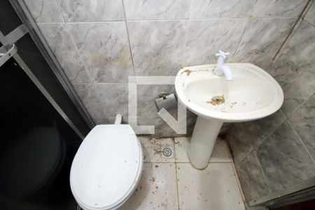 Banheiro de apartamento para alugar com 1 quarto, 32m² em Penha Circular, Rio de Janeiro