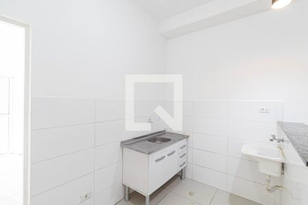 Sala/Cozinha/Área de Serviço  de apartamento para alugar com 1 quarto, 30m² em Parque Cisper, São Paulo