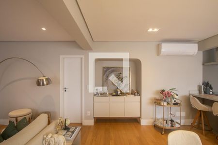 Sala de apartamento à venda com 2 quartos, 97m² em Vila Olímpia, São Paulo