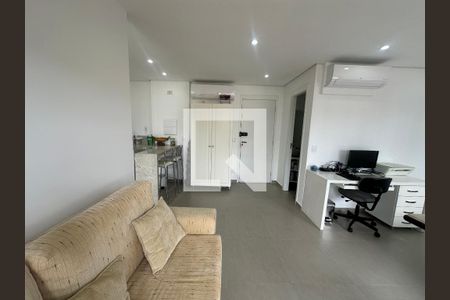 Sala de apartamento para alugar com 1 quarto, 36m² em Empresarial 18 do Forte, Barueri