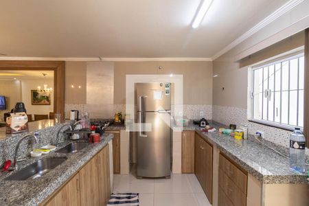 Sala e Cozinha  de casa à venda com 4 quartos, 310m² em Jardim Santana, São Paulo