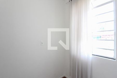 Quarto 2 de apartamento para alugar com 2 quartos, 46m² em Calafate, Belo Horizonte