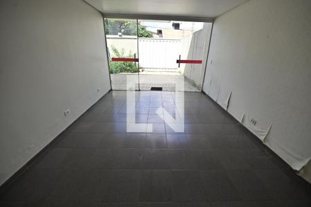 Casa para alugar com 5 quartos, 319m² em Setor Bueno, Goiânia