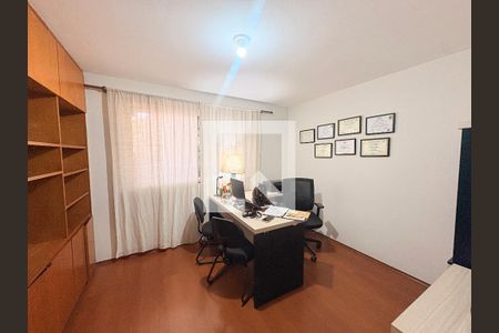 Quarto 1/Escritório de casa à venda com 4 quartos, 320m² em Jardim Brasil, Jundiaí