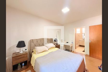 Suíte de casa à venda com 4 quartos, 320m² em Jardim Brasil, Jundiaí