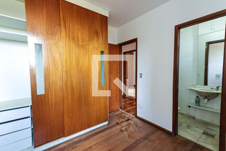 Suíte 1 de apartamento para alugar com 5 quartos, 210m² em Estoril, Belo Horizonte