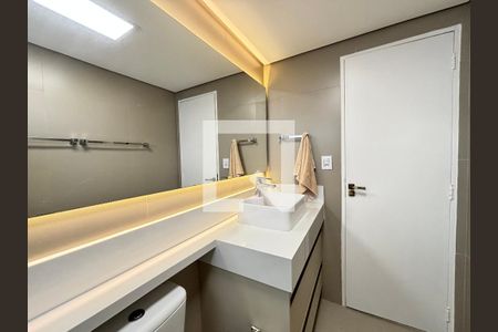 Banheiro de apartamento à venda com 3 quartos, 97m² em Indianópolis, São Paulo