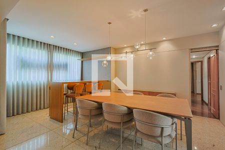 Sala de apartamento à venda com 3 quartos, 170m² em Belvedere, Belo Horizonte