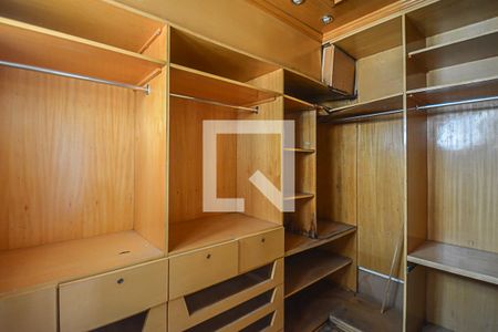Closet da suíte de casa à venda com 5 quartos, 279m² em Alves Dias, São Bernardo do Campo