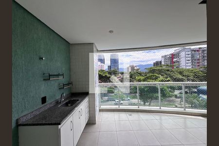 Varanda de apartamento para alugar com 3 quartos, 71m² em Barra da Tijuca, Rio de Janeiro