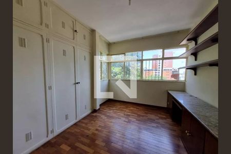 Apartamento para alugar com 4 quartos, 130m² em Cruzeiro, Belo Horizonte