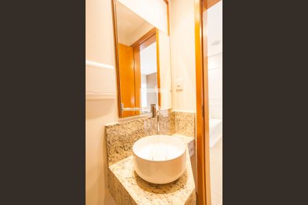 Lavabo de casa para alugar com 2 quartos, 78m² em Novo Mundo, Uberlândia