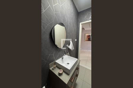 Lavabo de casa à venda com 3 quartos, 208m² em Vila Valparaíso, Santo André