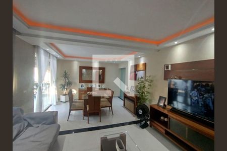 Casa à venda com 3 quartos, 244m² em Piratininga, Niterói