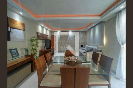 Casa à venda com 3 quartos, 244m² em Piratininga, Niterói