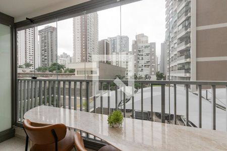 Varanda de kitnet/studio à venda com 1 quarto, 32m² em Jardim das Acacias, São Paulo