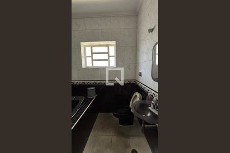 Banheiro de casa à venda com 5 quartos, 374m² em Vila Scarpelli, Santo André